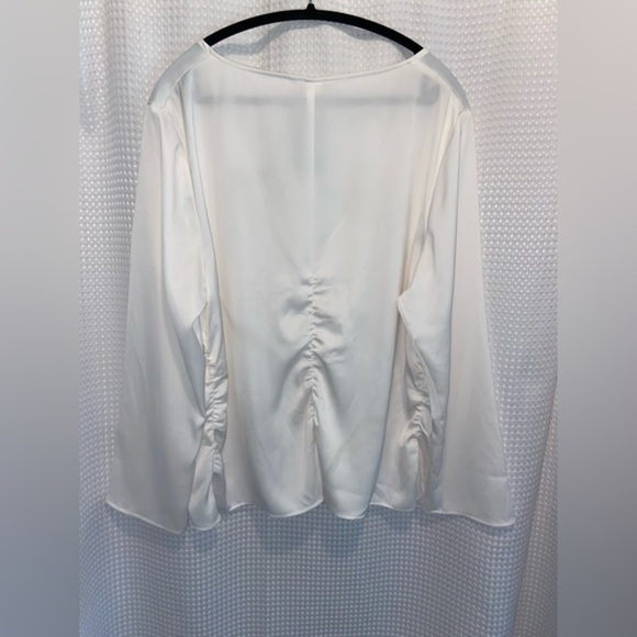 Women’s H&M long sleeved gathered front silky white top size XXL NWT‎ - Picture 9 of 10